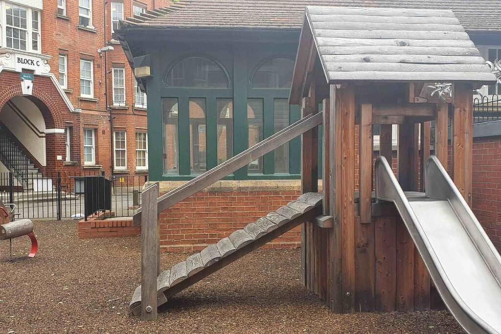 1 Bedroom *zone 1* Elephant And Castle