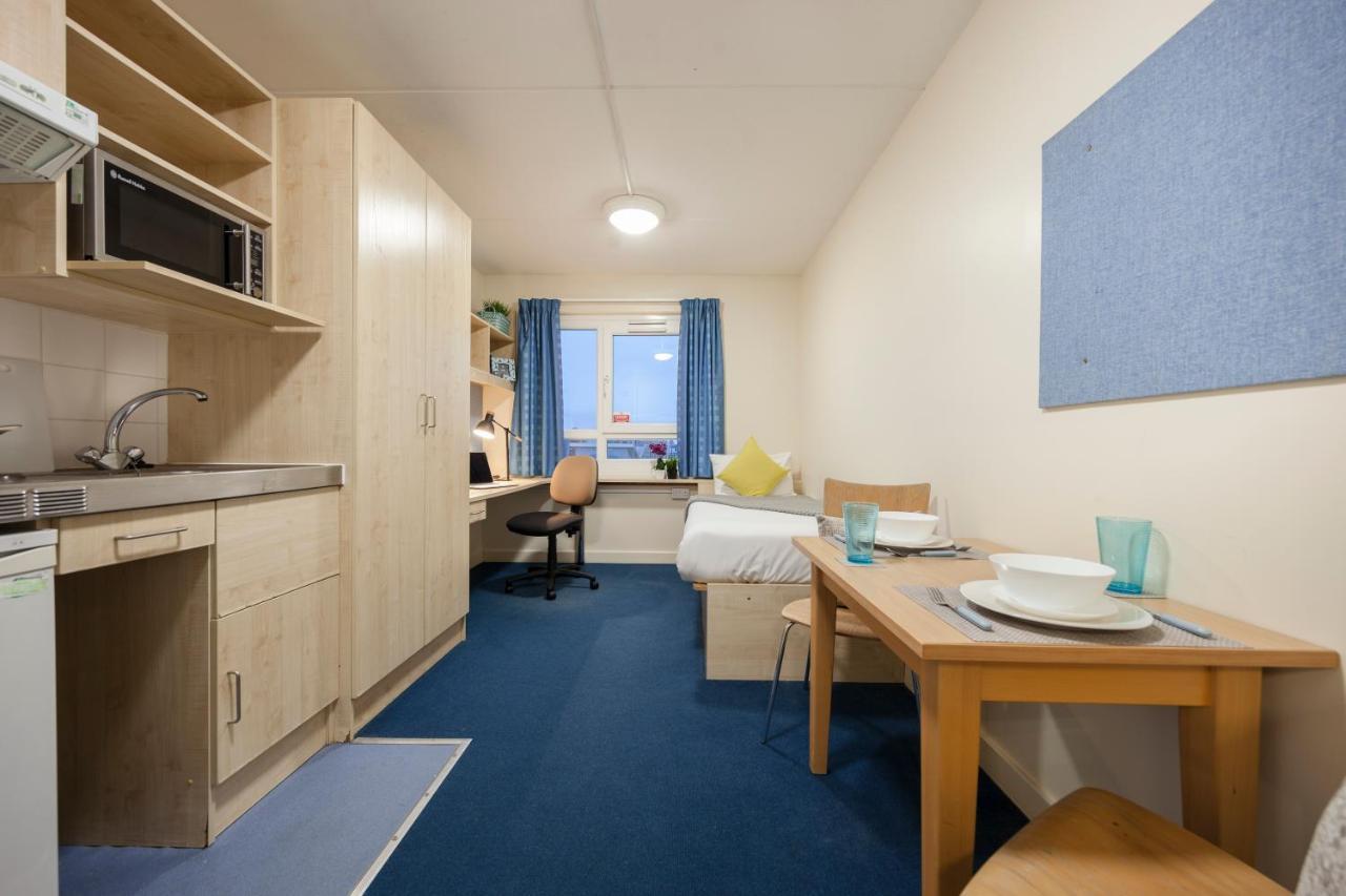 Mcmillan Student Village * London
