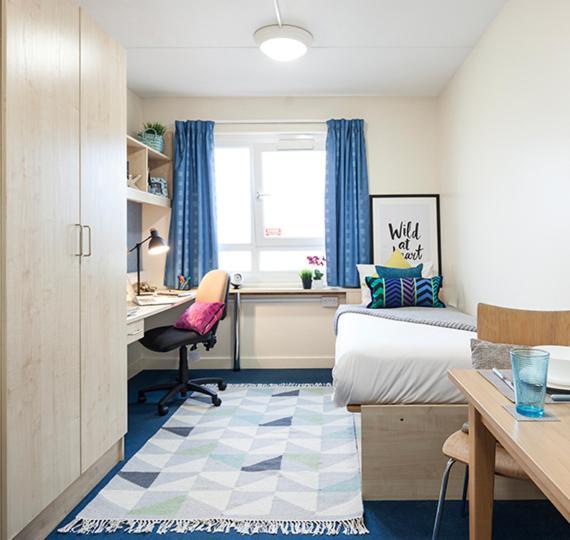 Mcmillan Student Village * London