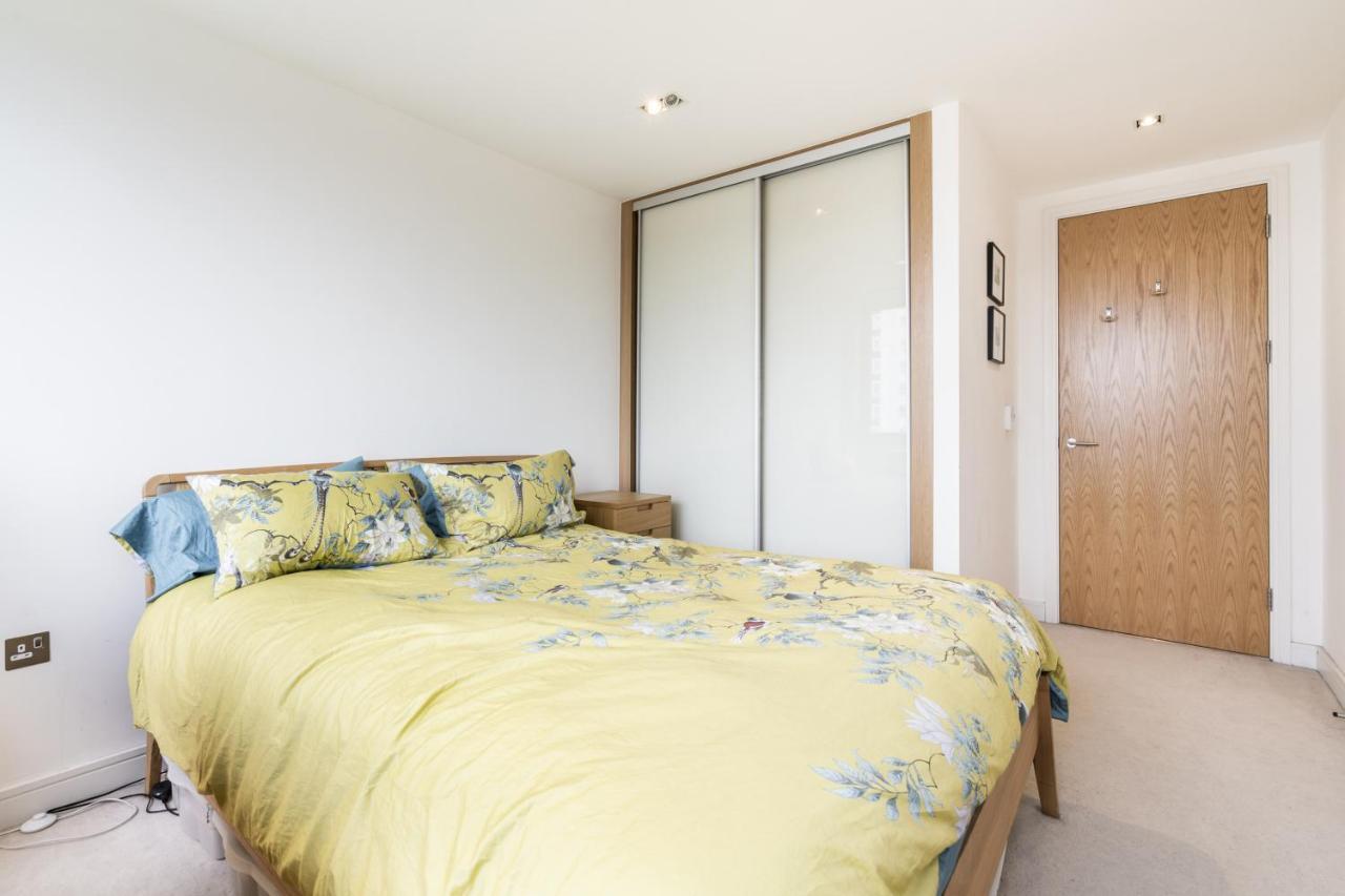 1br Penthouse Flat In East Lägenhet London