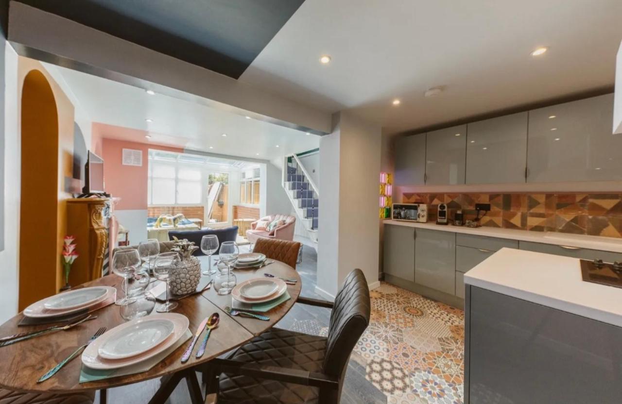 Holiday home Jacuzzi-Cinema-Tower Bridge London