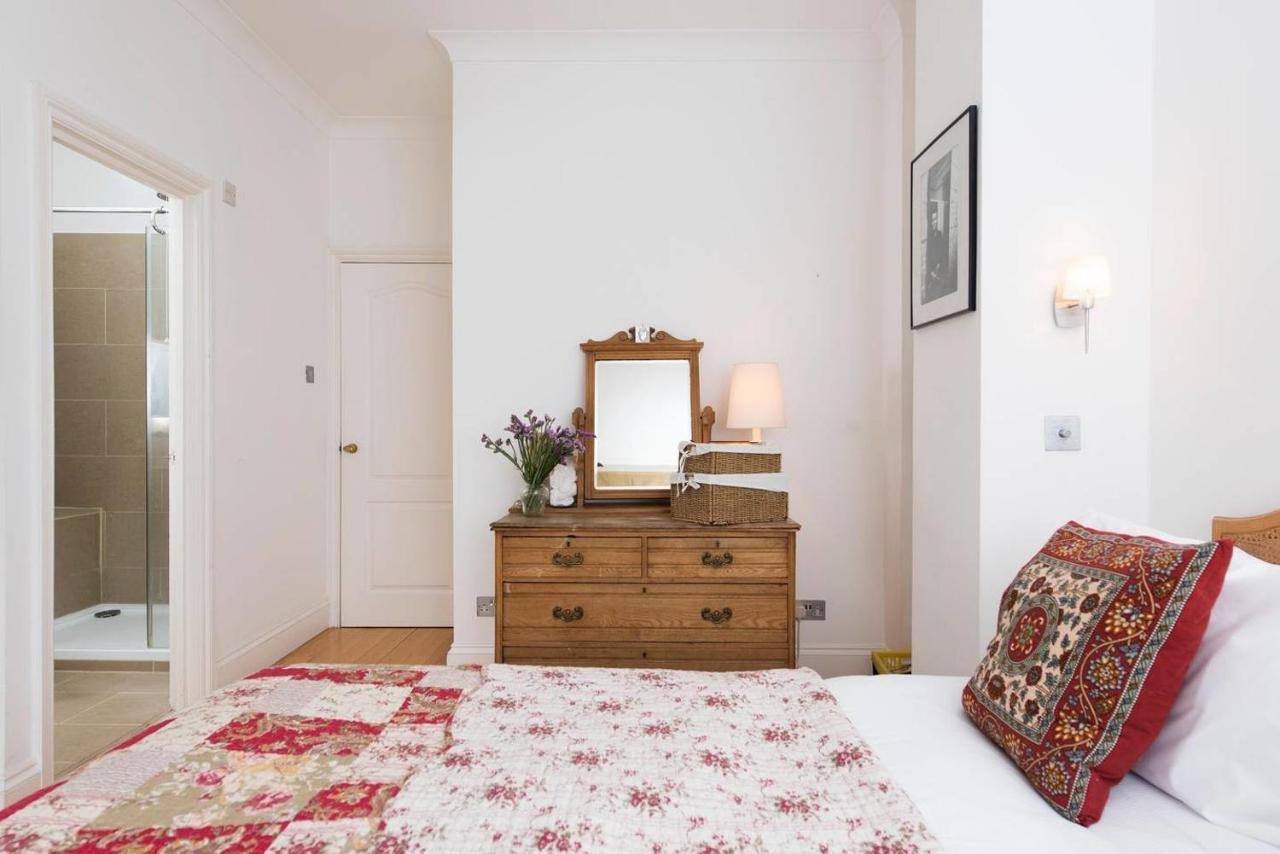 Lovely 2 Bedroom Family Near Tower Bridge * Londra