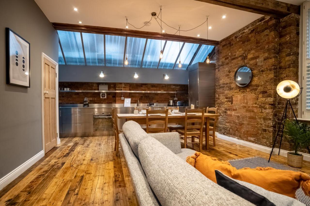 Appartement Deluxe Rustic Style Two Bedroom Bethnal - Yard View Londres