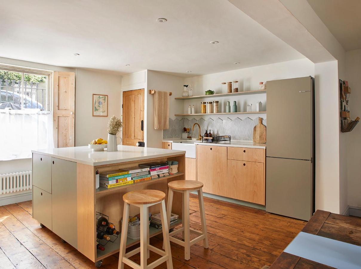 Joivy Stylish 2-bed House With Private Garden In Hackney * London