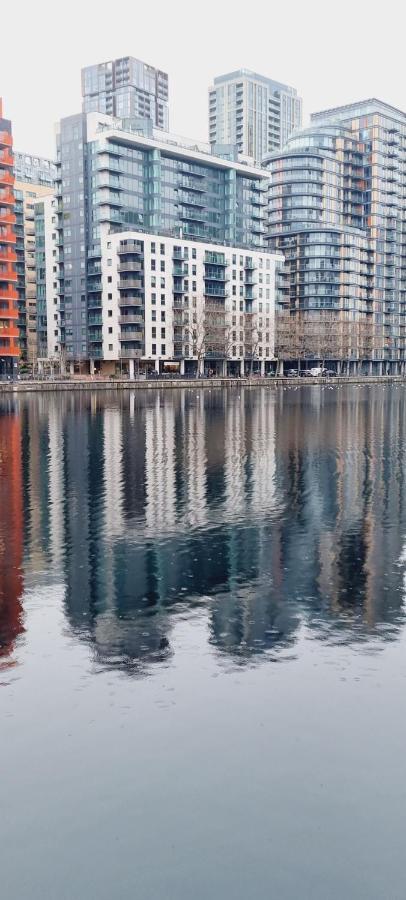 Luxury Waterside Canary Wharf Appartement Londen