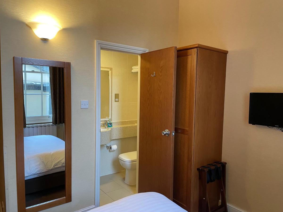 Orchard Hotell 3*