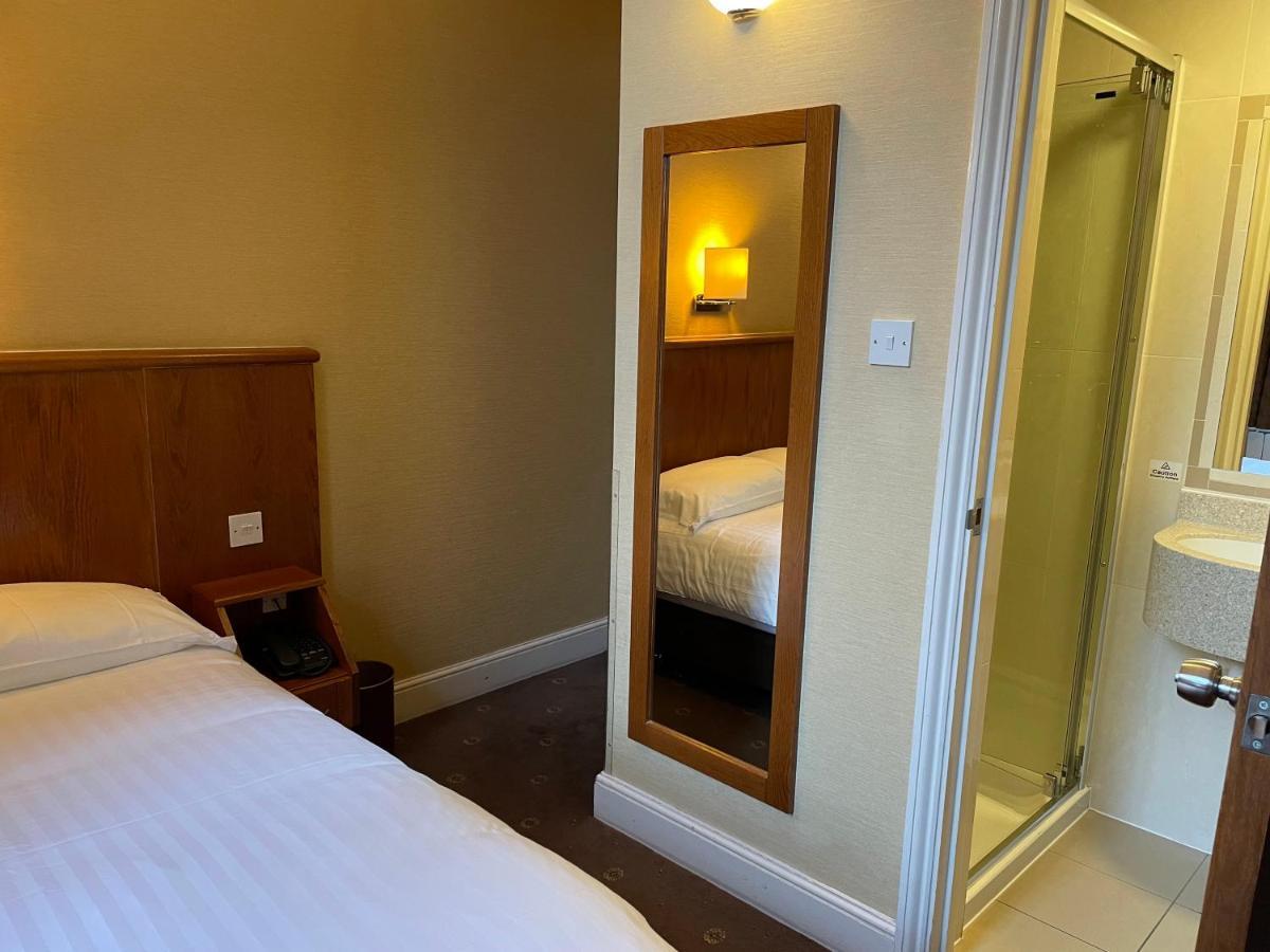 Orchard Hotell 3*