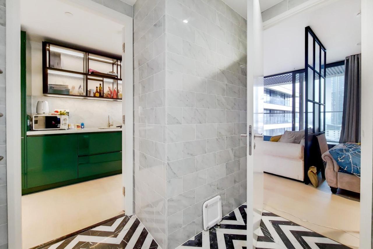 Luxury Studio In Canary Wharf - The Wardian Apartment London