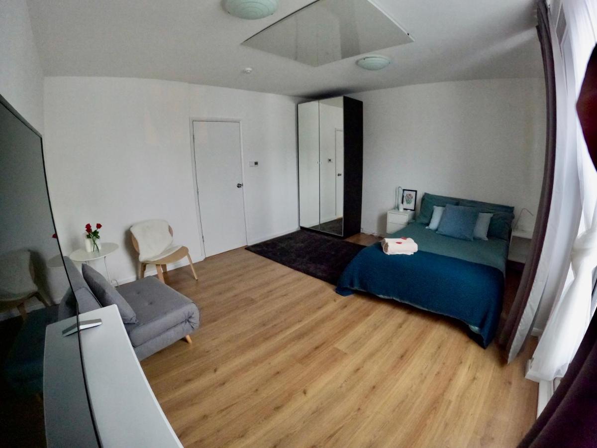 Lovely One Bedroom Flat In The Heart Of Appartement Londen
