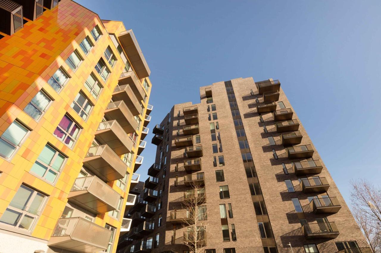 Spacious & Modern 1 Bedroom Close To Station In E16 Londra