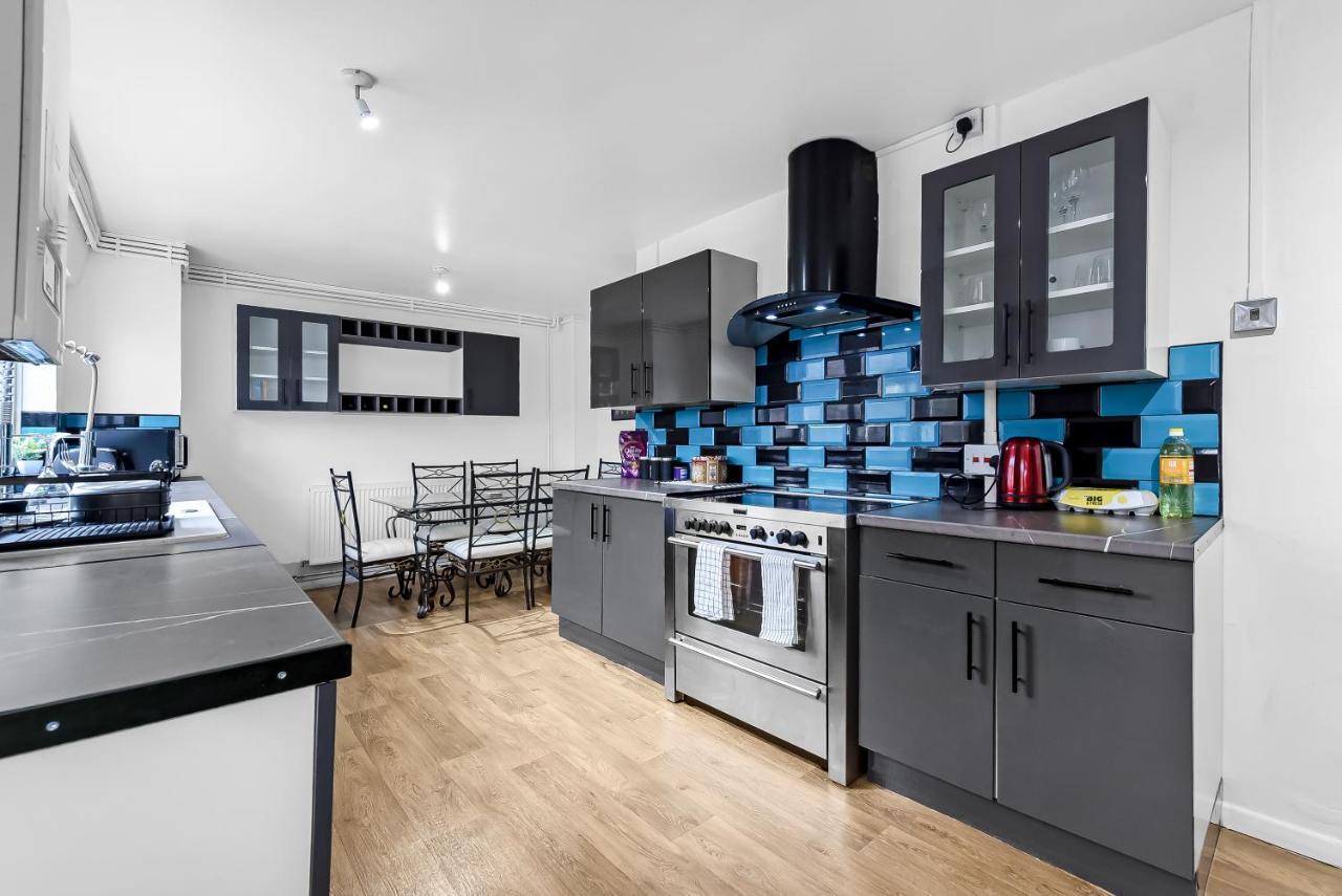 Stylish Excel 3 Bedroom Flat Appartement *