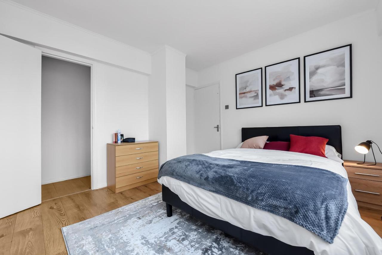 Appartement Stylish Excel 3 Bedroom Flat *