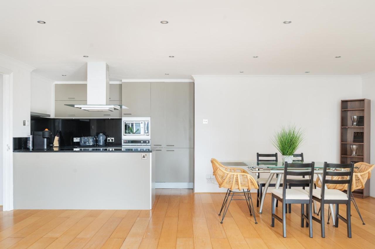 Riverside Two Bedroom In Canary Wharf Appartamento *