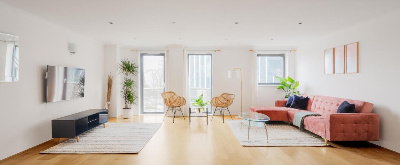 Riverside Two Bedroom In Canary Wharf Appartamento *