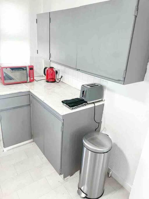 Spacious Two Bedroom Flat London