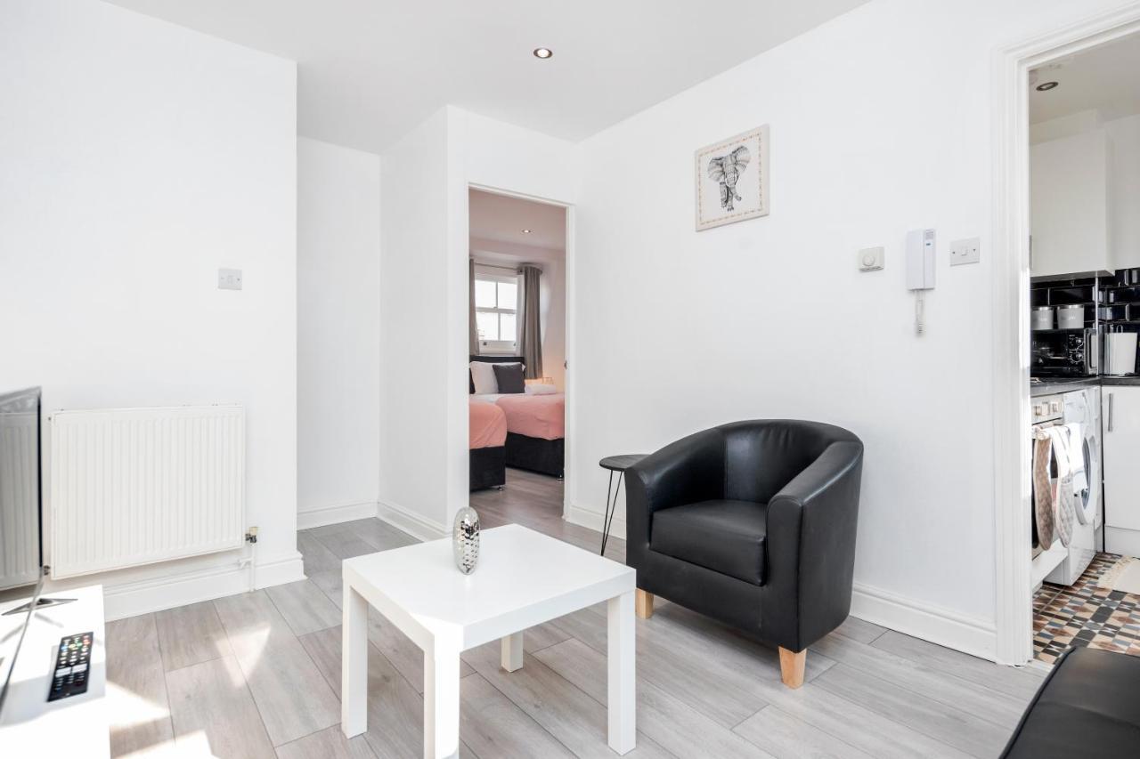 Cosy And Functional 1 Bedroom Flat In * London