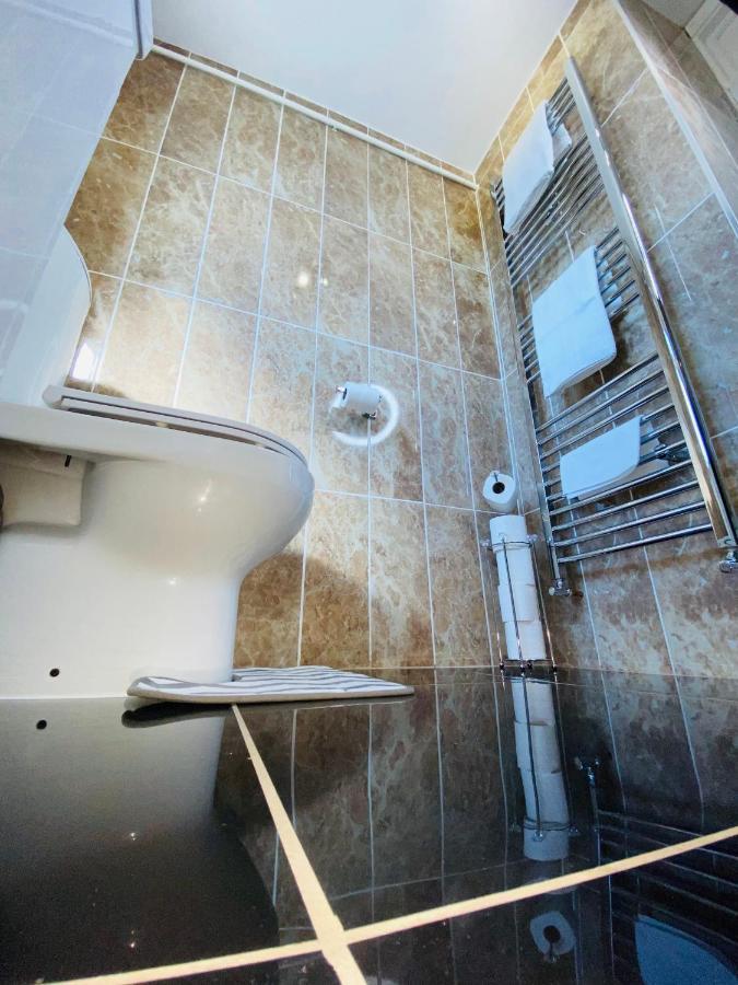 Bright, Spacious, Modern Interior Decor 2 Bedrooms With Amazing Views Lejlighed London