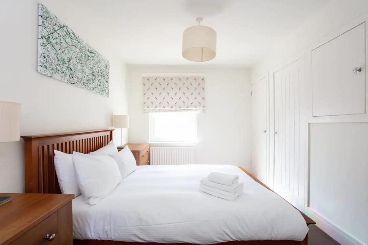 Charming 3 Bedroom With Garden In Peaceful Surrey Quays Londres