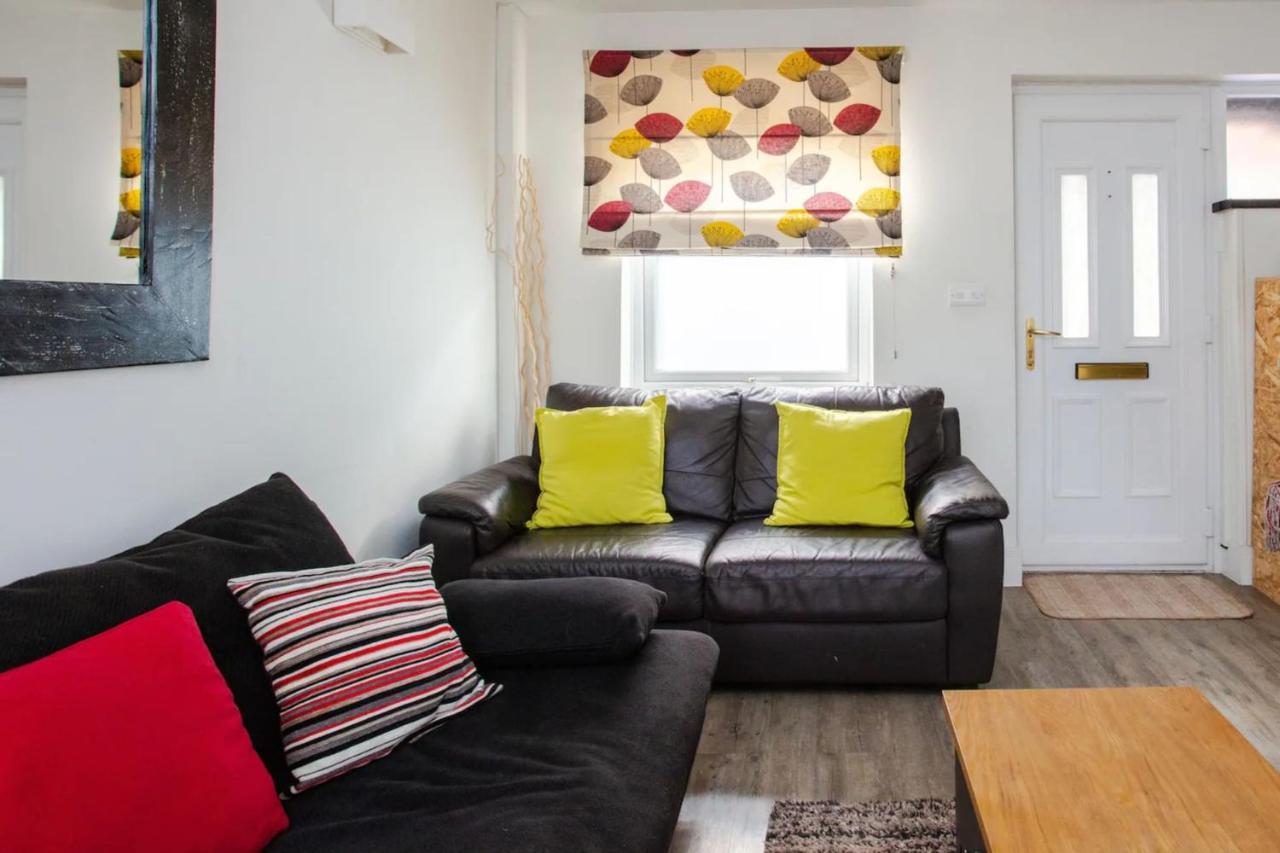 Charming 3 Bedroom With Garden In Peaceful Surrey Quays Hébergement de vacances Londres