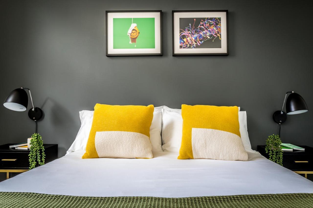 Borough Market 2-bed * London
