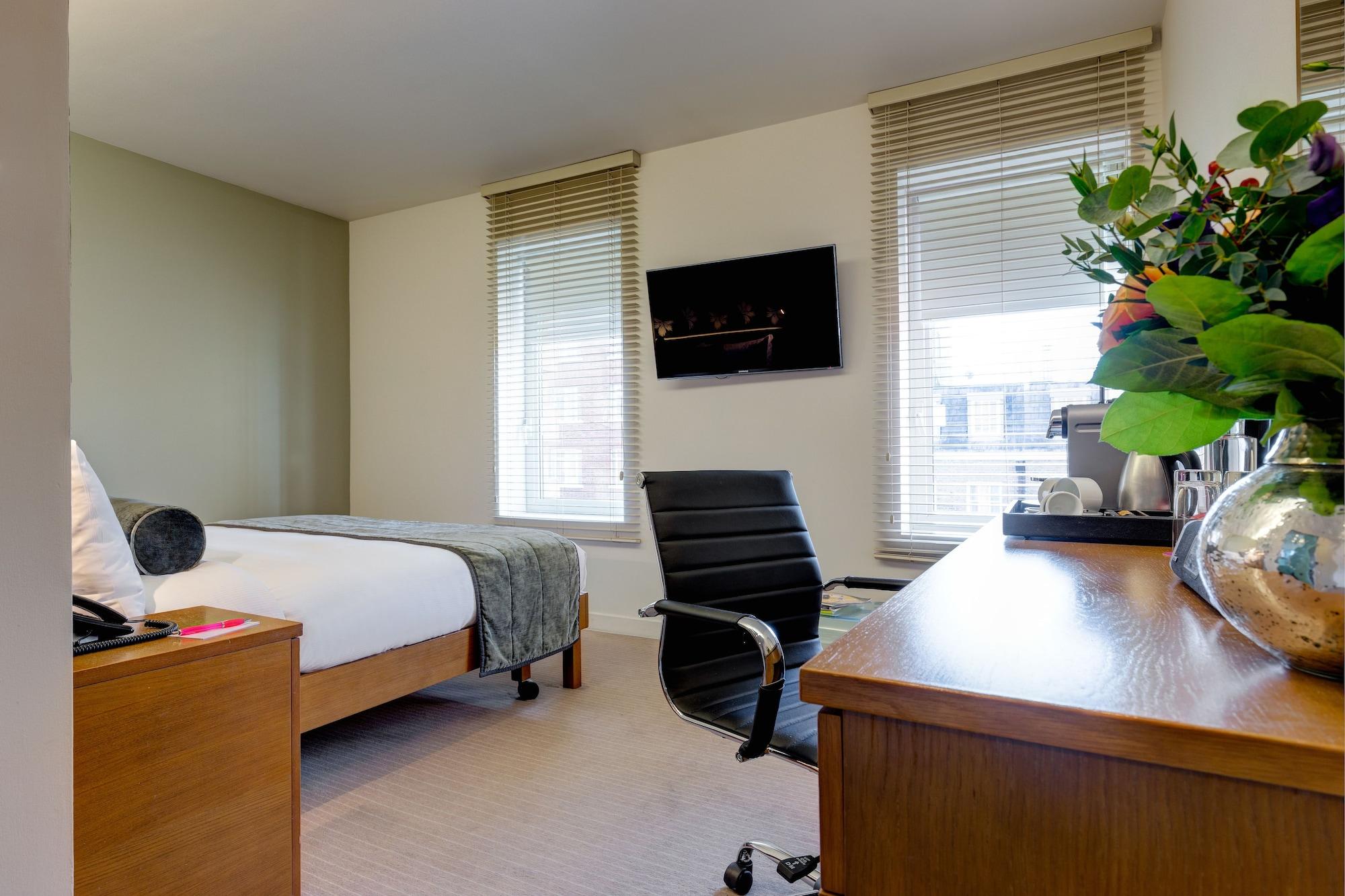 Hotel Ambassadors Bloomsbury 4*