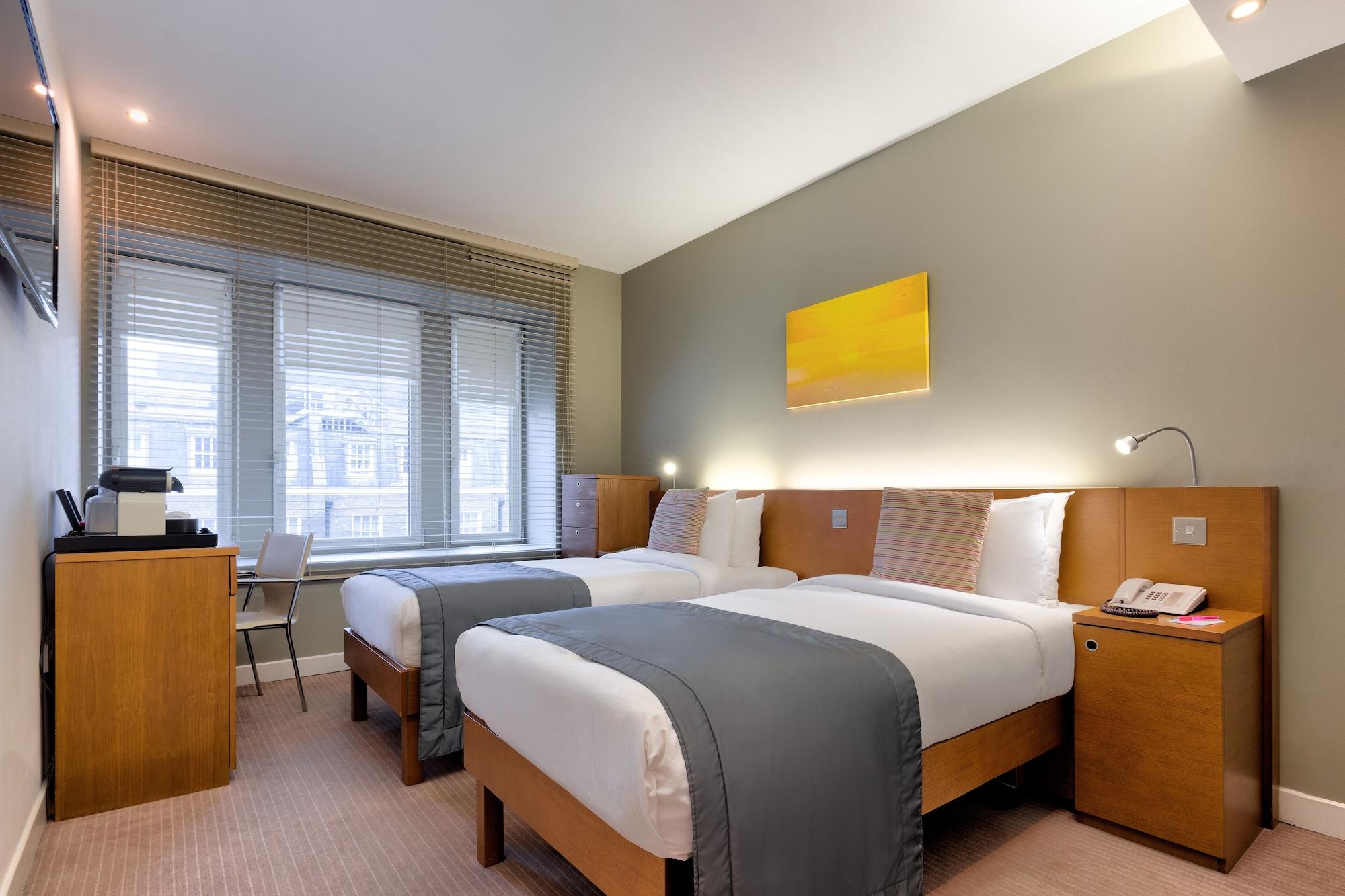 Hotel Ambassadors Bloomsbury London
