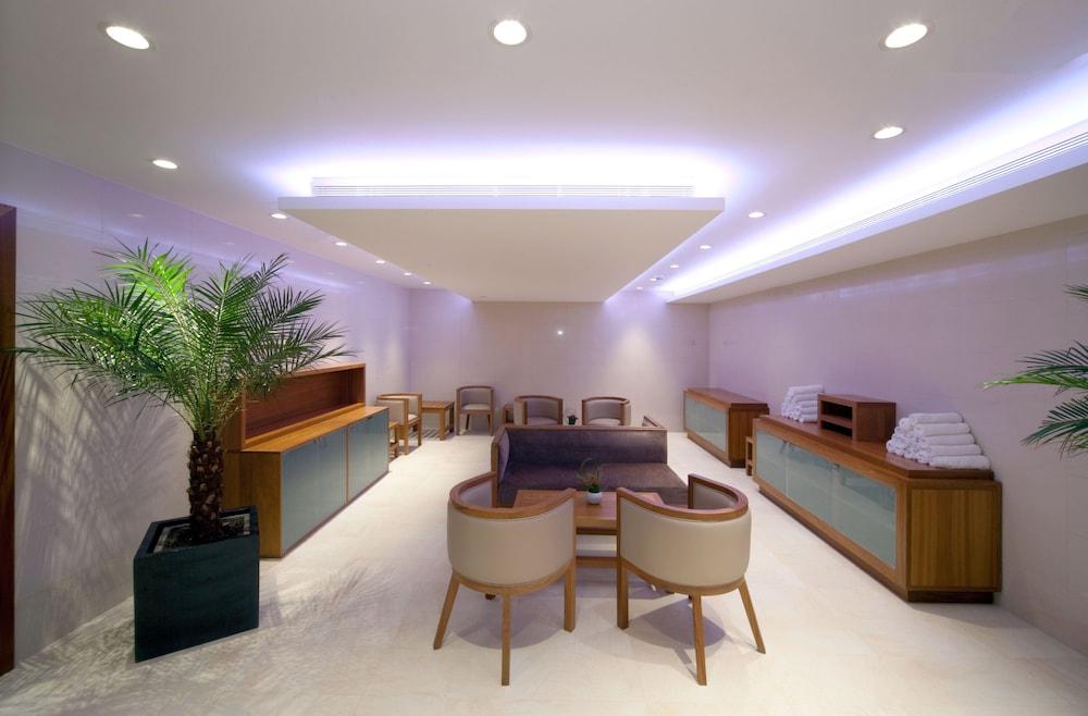 Leonardo Royal Tower Bridge Hotel 4*