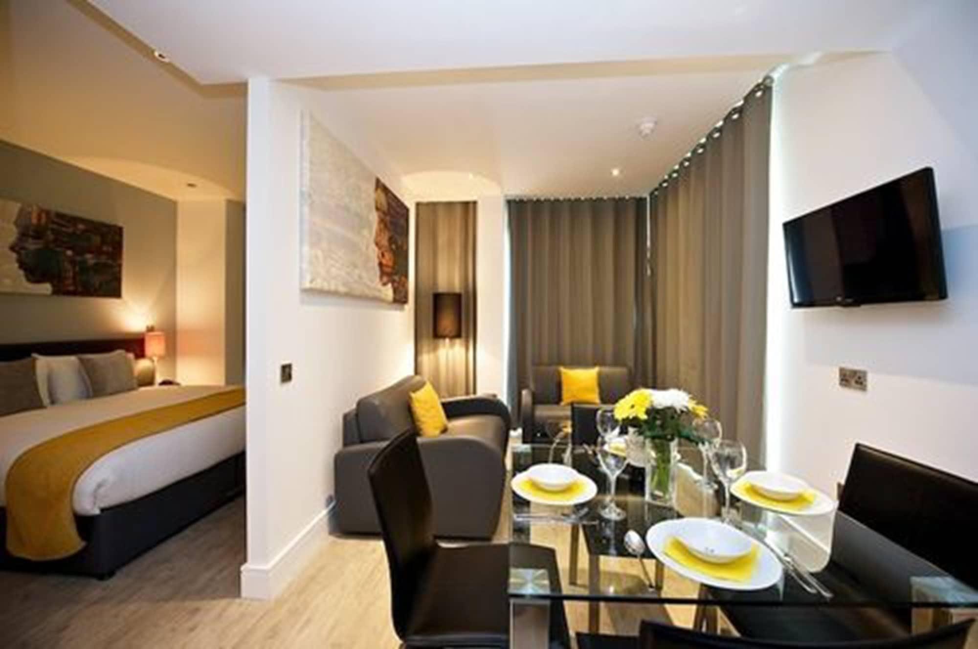Staycity Greenwich High Road 3*
