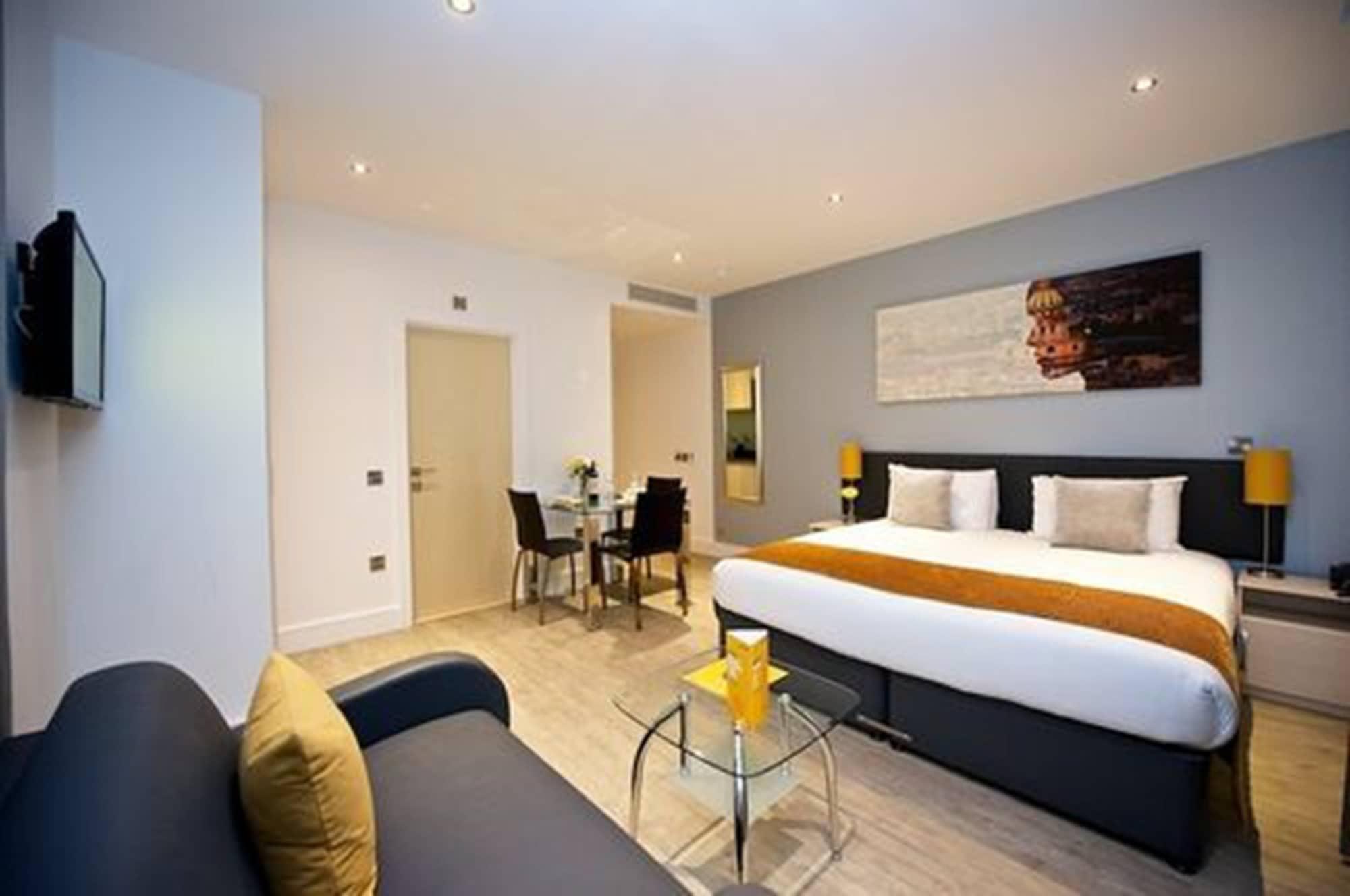 Staycity Greenwich High Road 3*