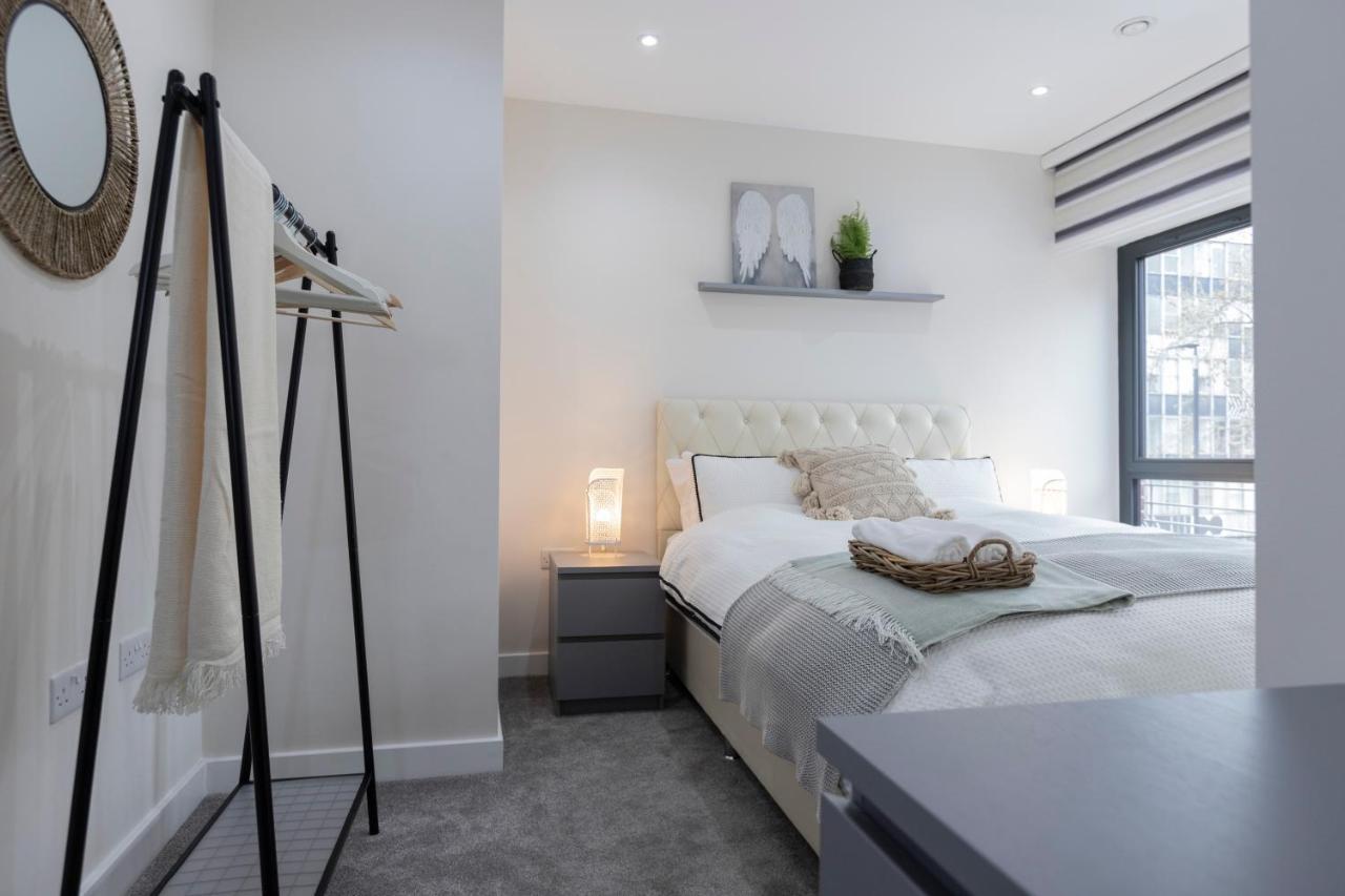 Lovely In Aldgate East 3 Londra