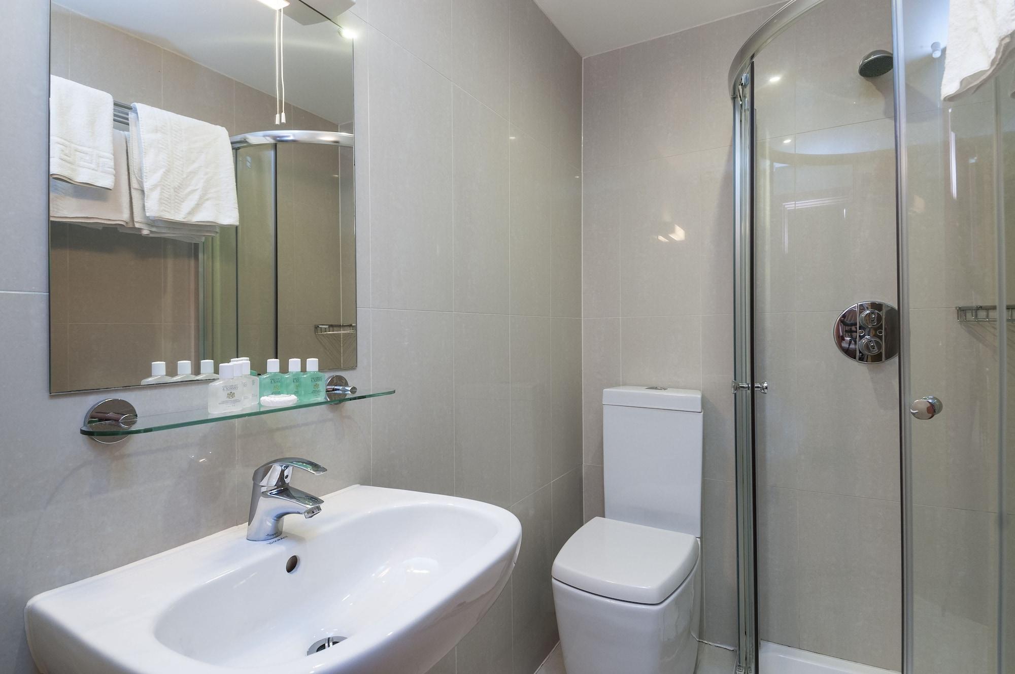 Trebovir Hotell