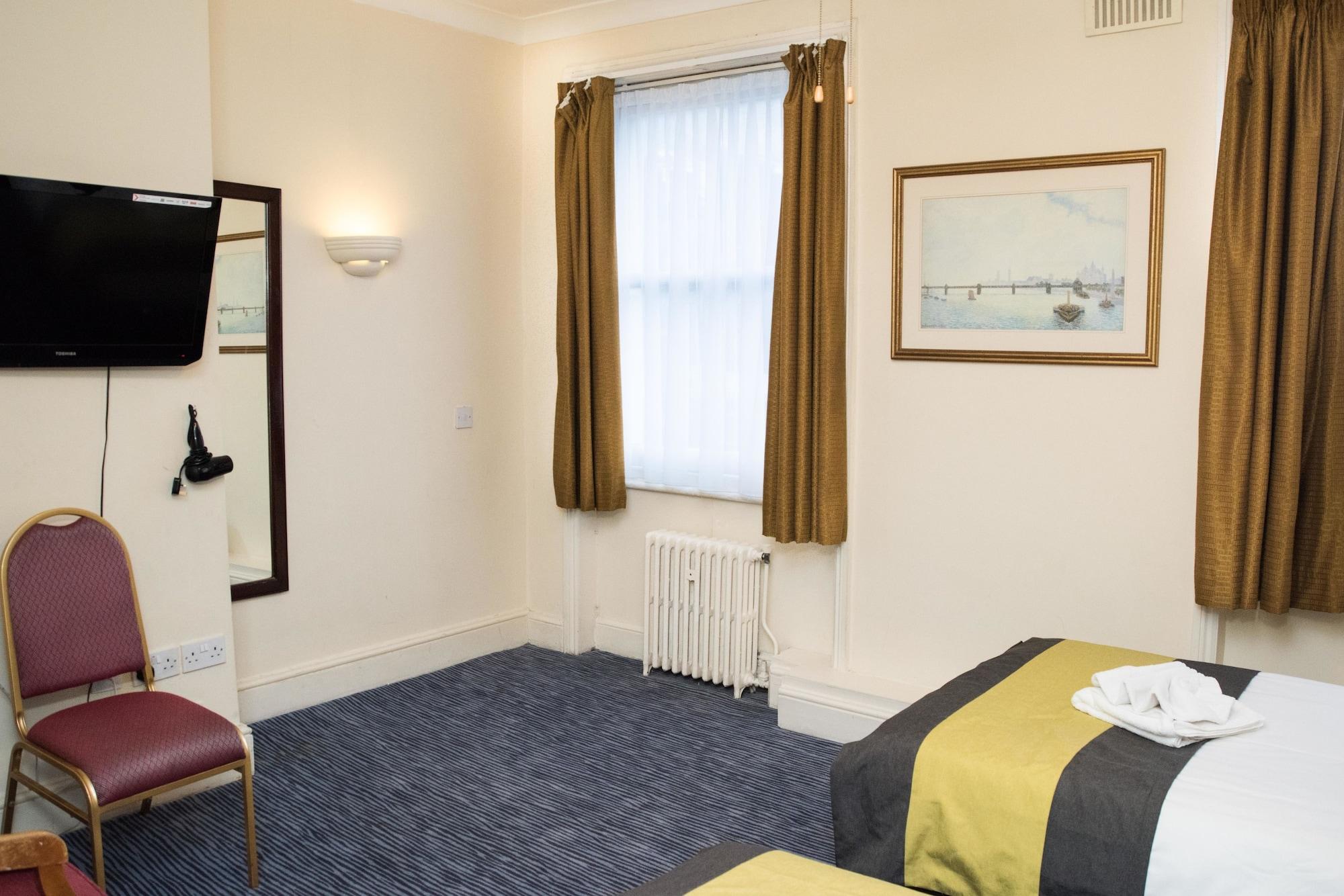 Rose Court 3*