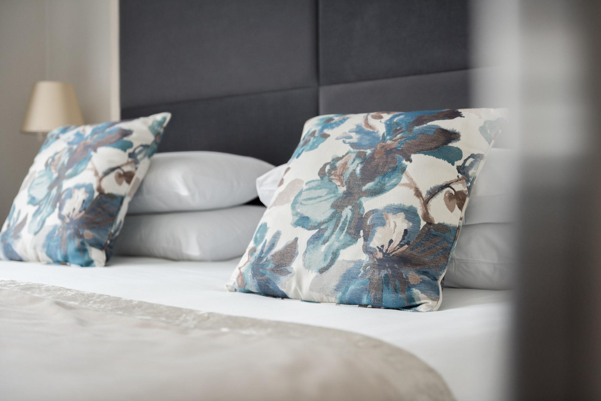 Blandford Hotell 4*
