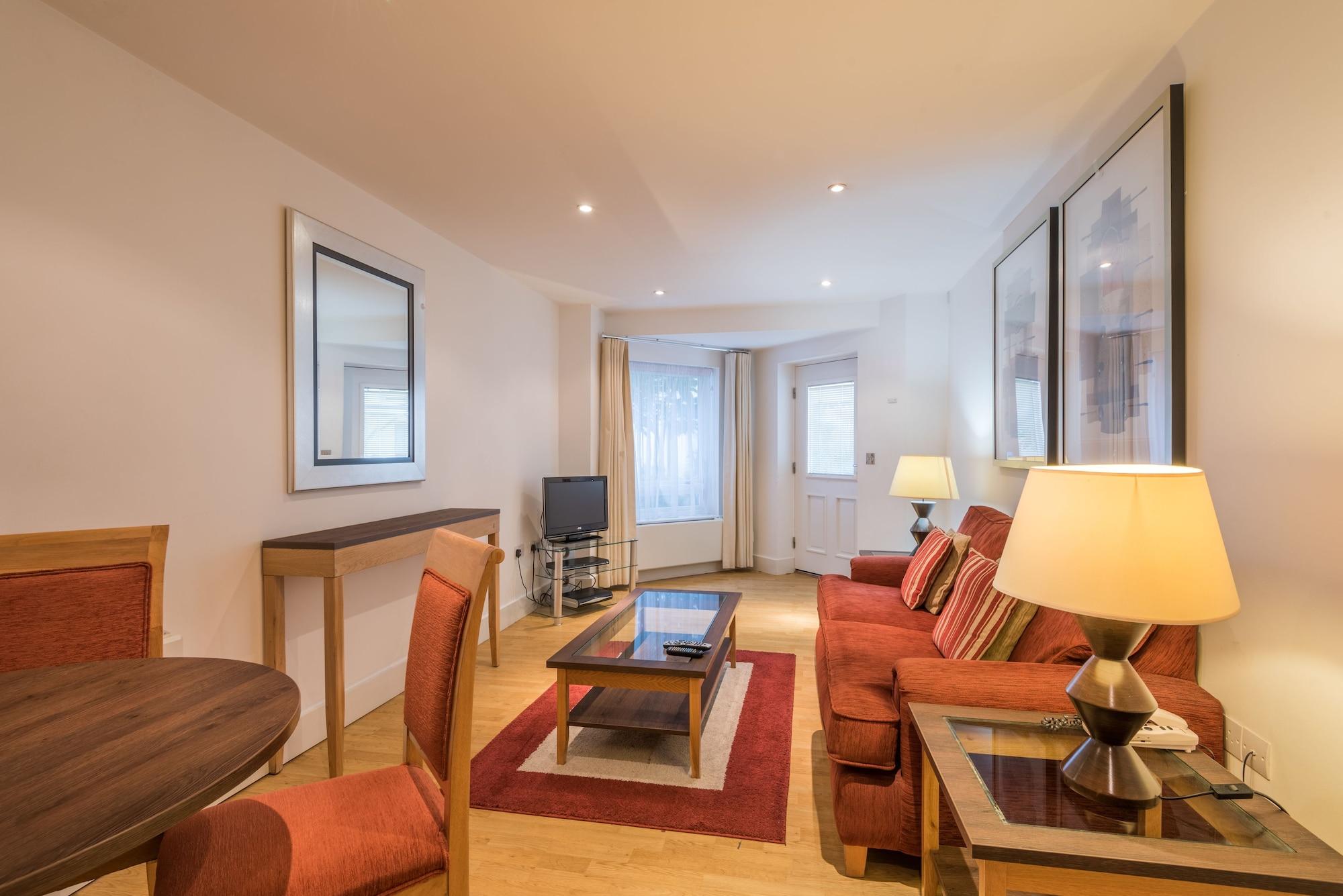 Marlin Commercial Road - Limehouse 4*
