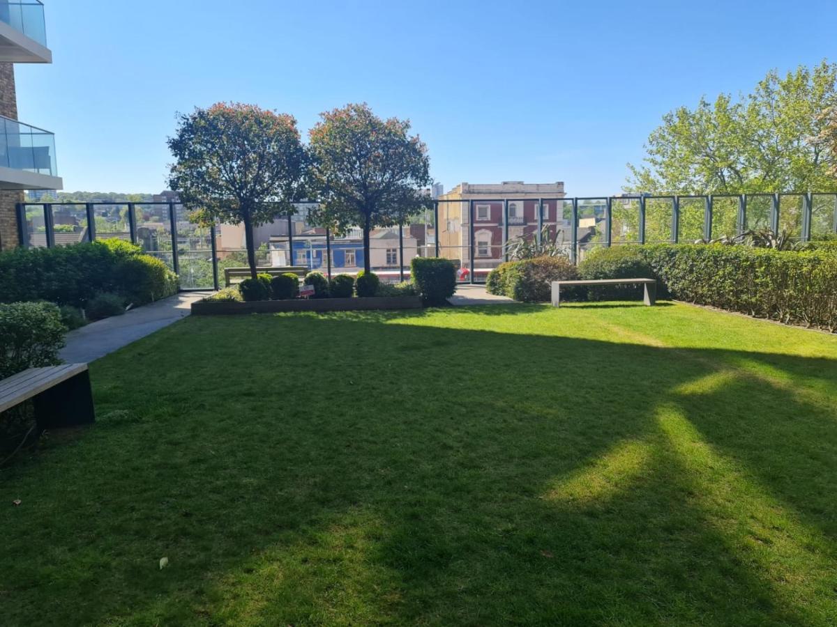 Beautiful 2-bed Flat Apartment