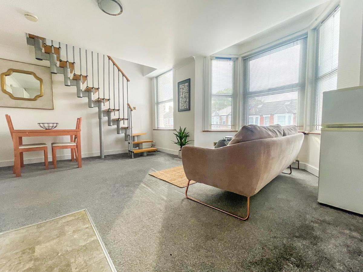 Lejlighed Luxury 2 Bed Furnished With Parking London