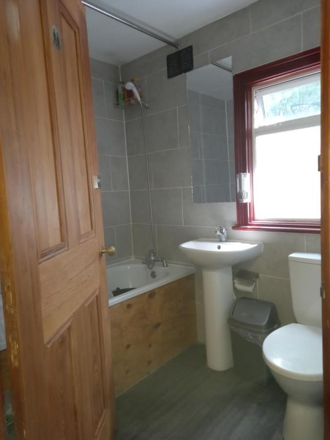 Bubblesbnb- 4 Bedroom House *