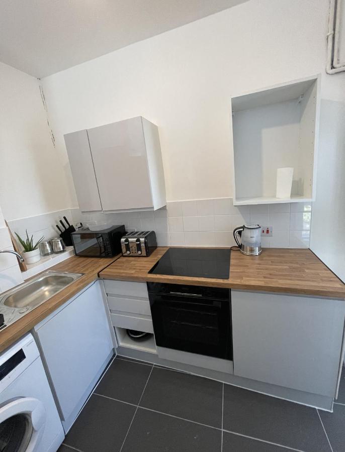 First Rate Apartment *