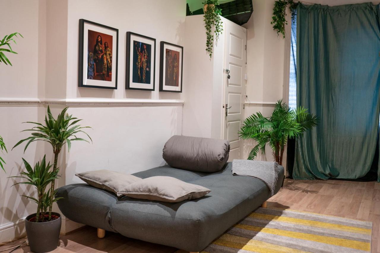 Spacious Multi-room Apartment