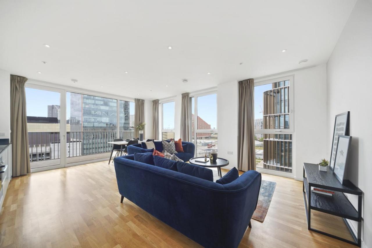 Westfields Best 2 Bedroom Apartment *