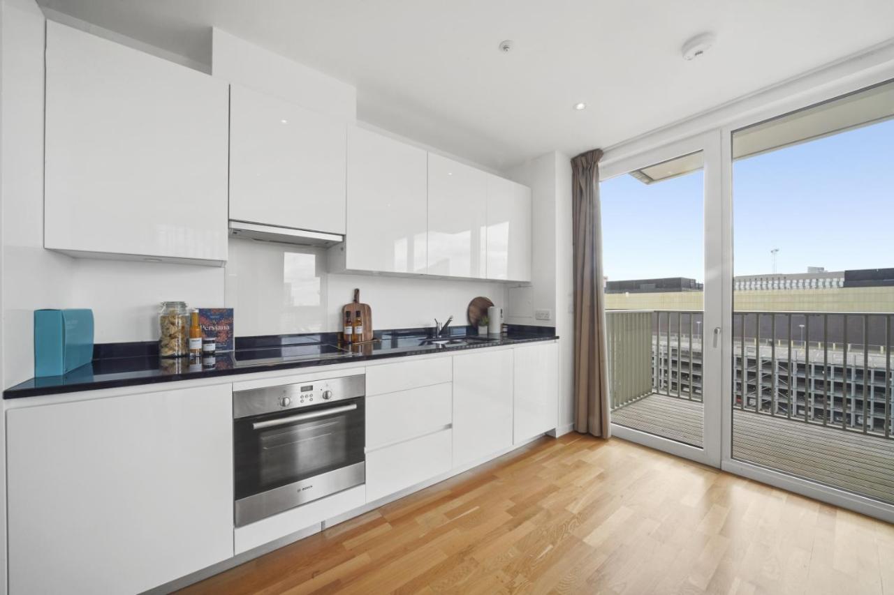 Apartment Westfields Best 2 Bedroom *