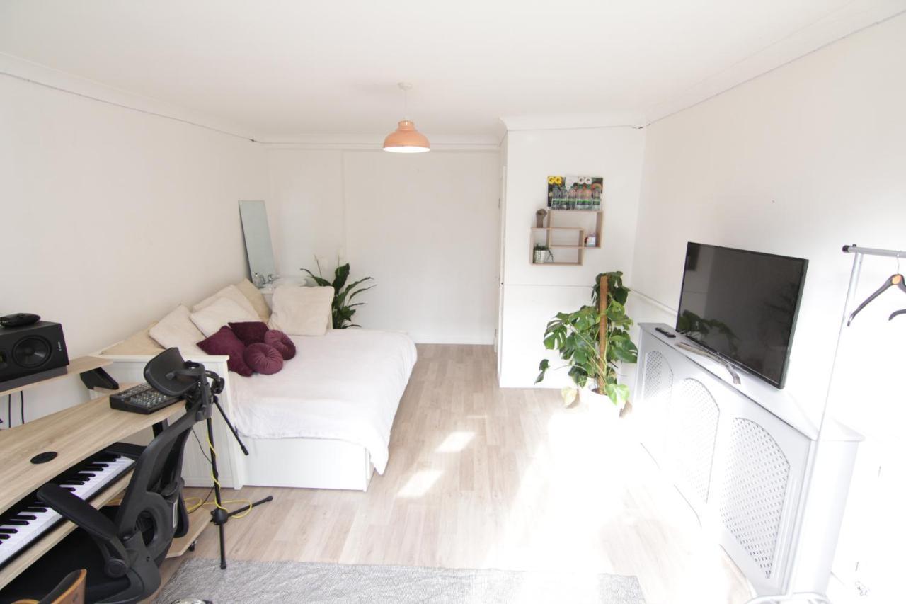 Spacious Multi-room