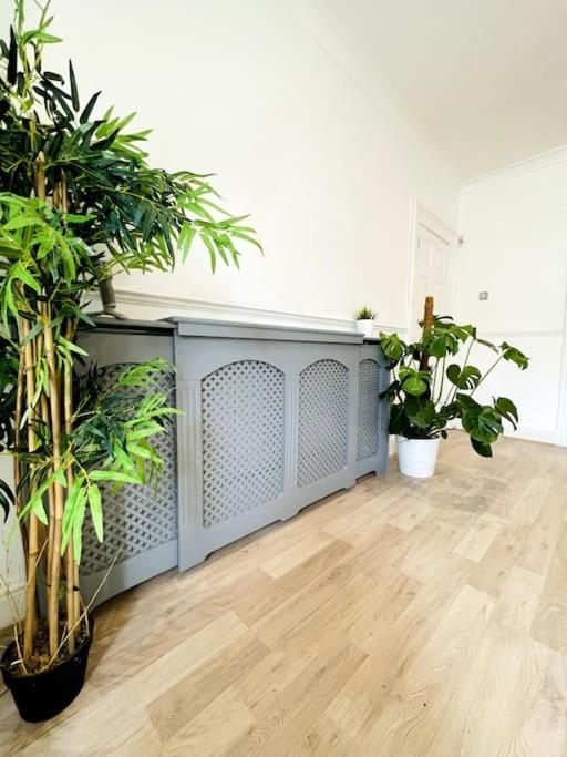 Spacious Multi-room * London