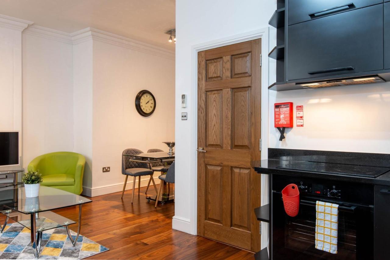Feriehus 3, 48 Bishopsgate By Living London