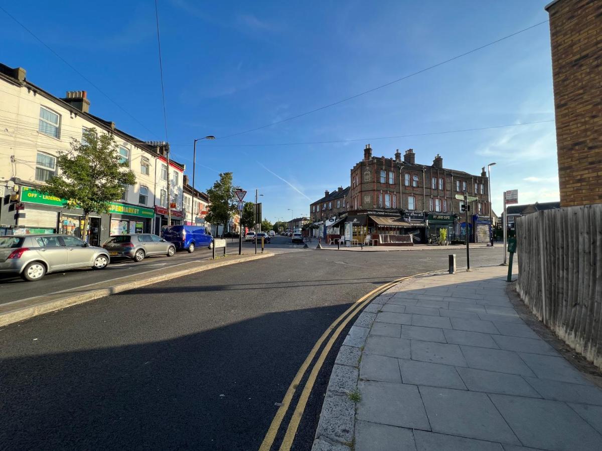 Entire Luxury 4 Bedroom Victorian House With 2 En-suite - Forest Hill, Lägenhet London