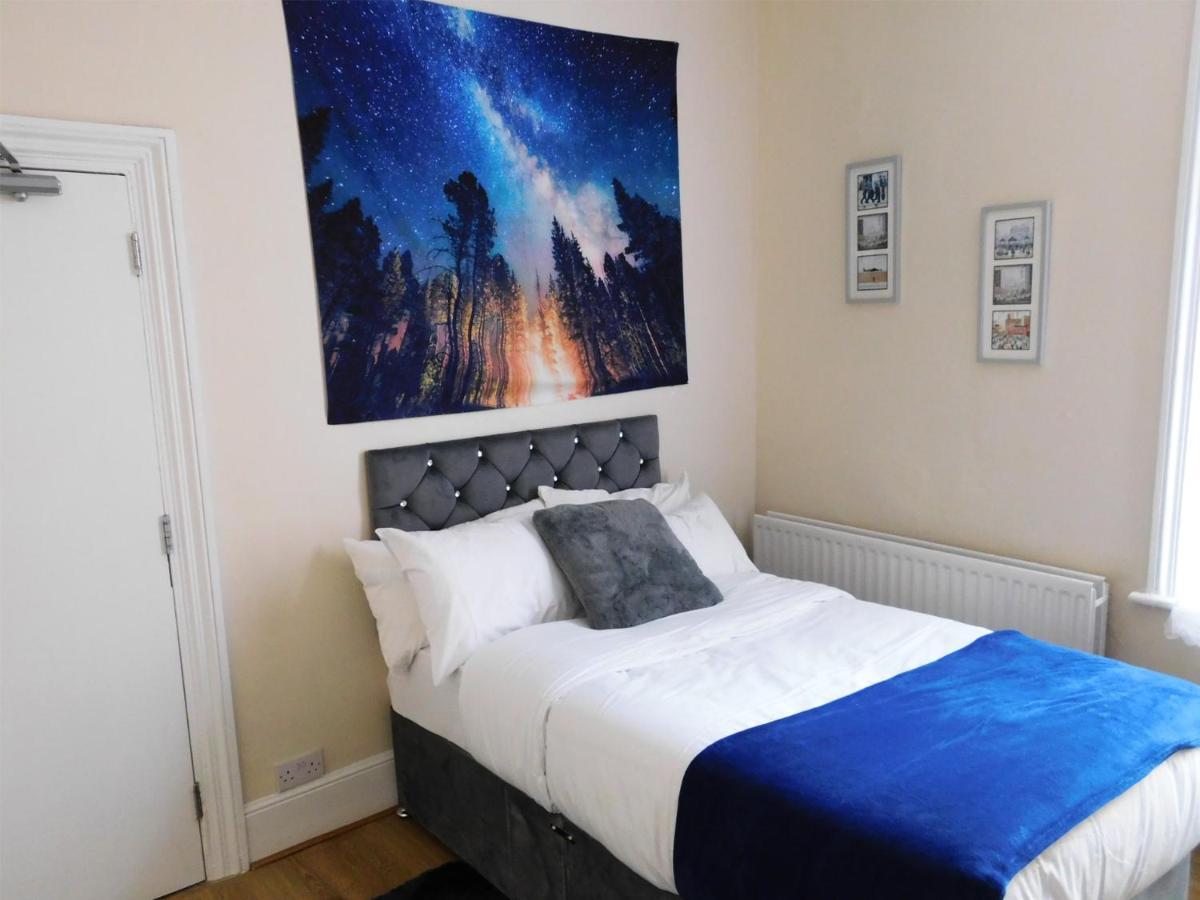 Entire 4 Bedroom Terrace House In Londres