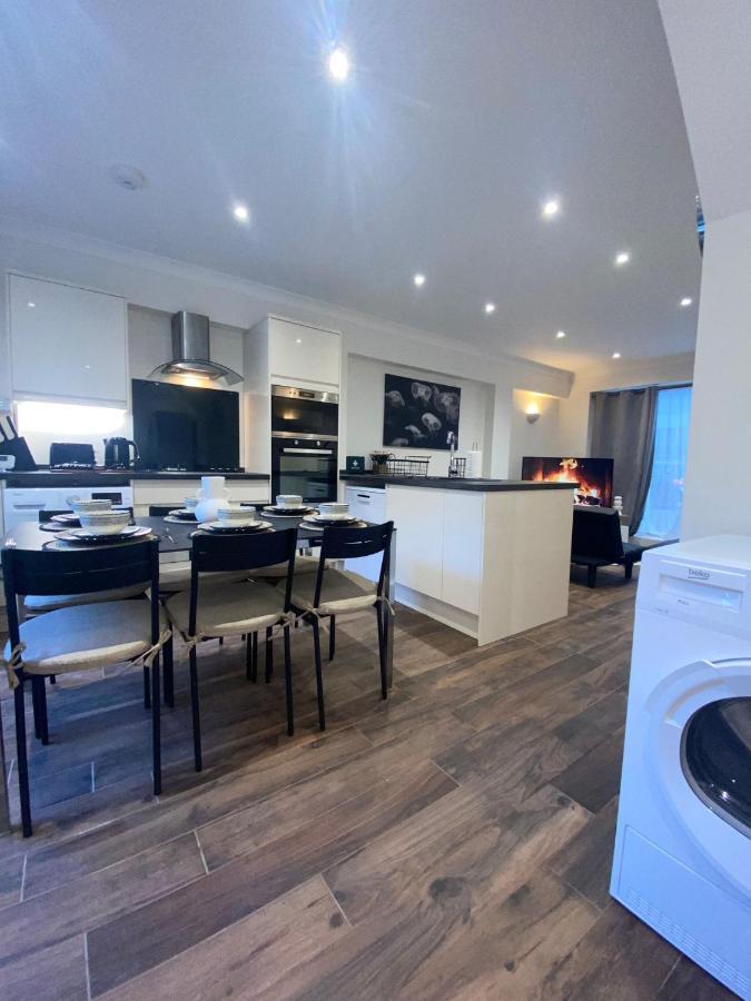 Apartment London, Jaccuzzi,newbuild, 2 Bedrooms Two Baths