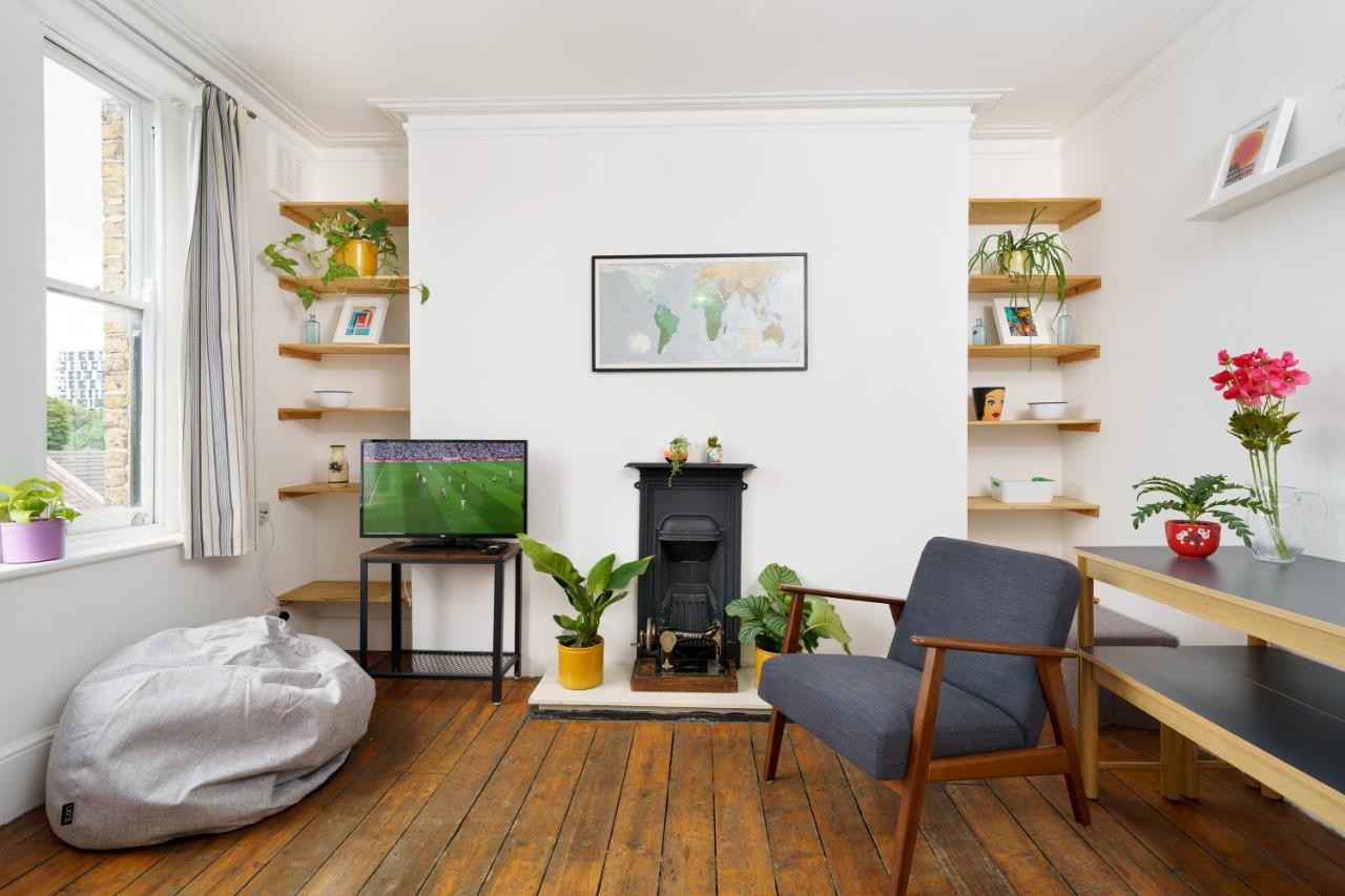 Apartment 50 Meters To The Metro