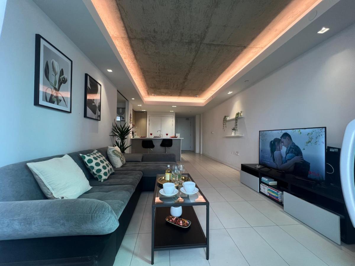 Riverline Heights Near O2 & Excel Free Parking * Londra