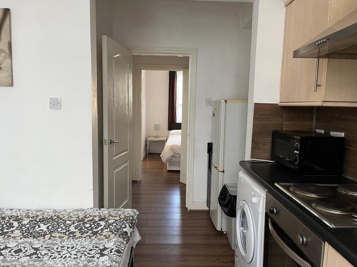 Apartment Safran House London